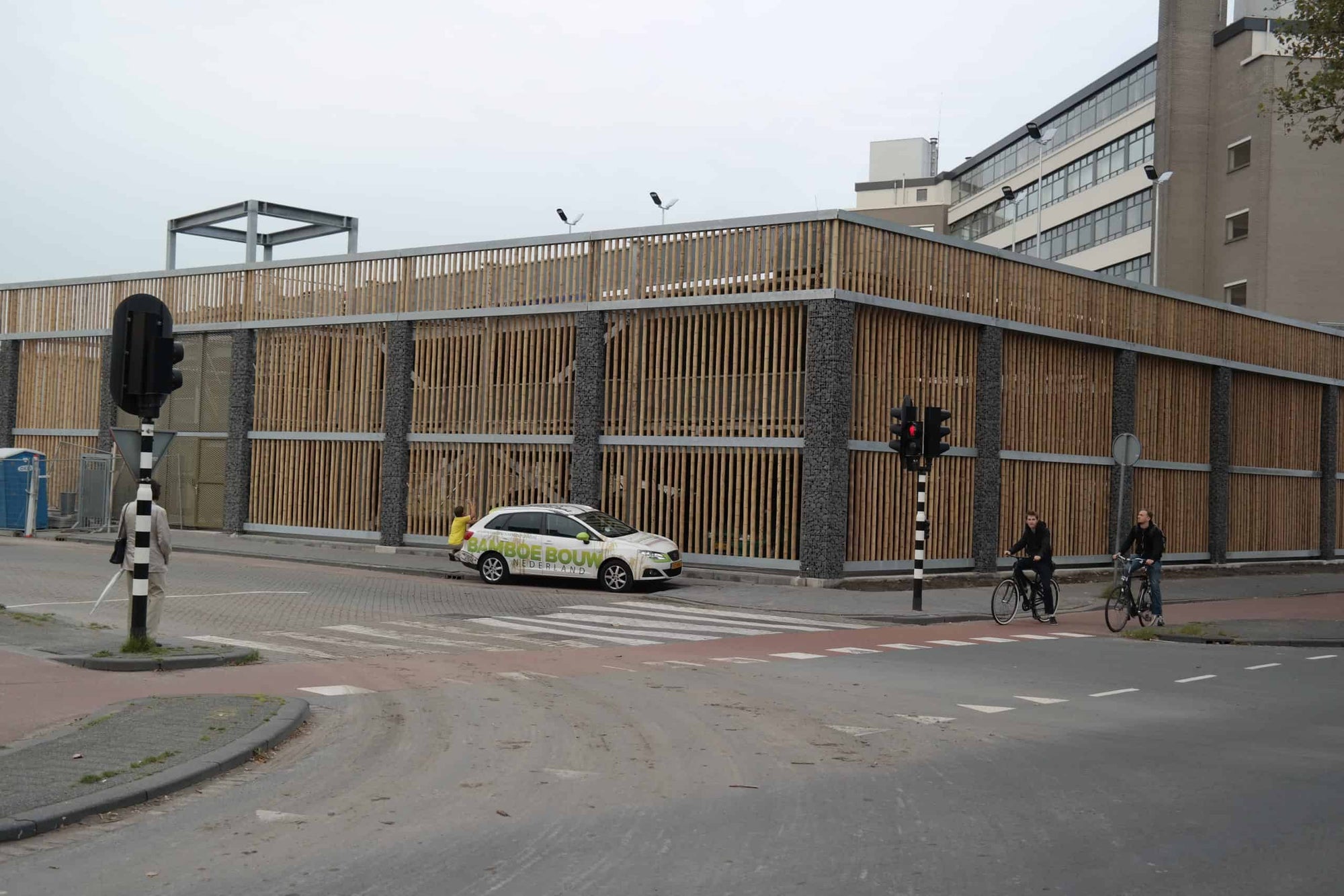 Bamboe Gevelbekleding parkeergarage in Den Haag